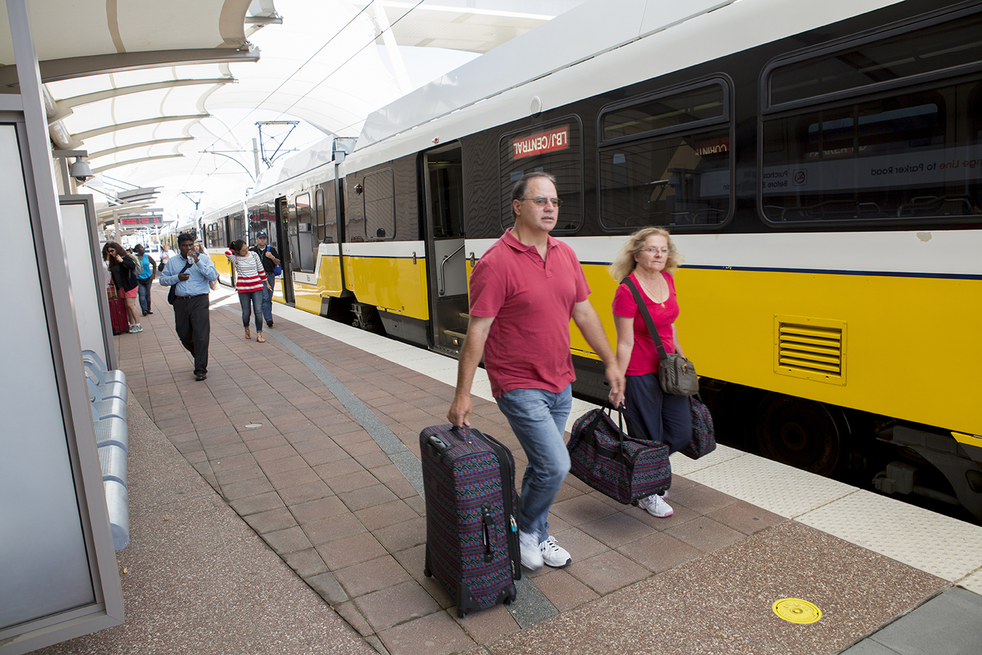 DFW Airport Station couple