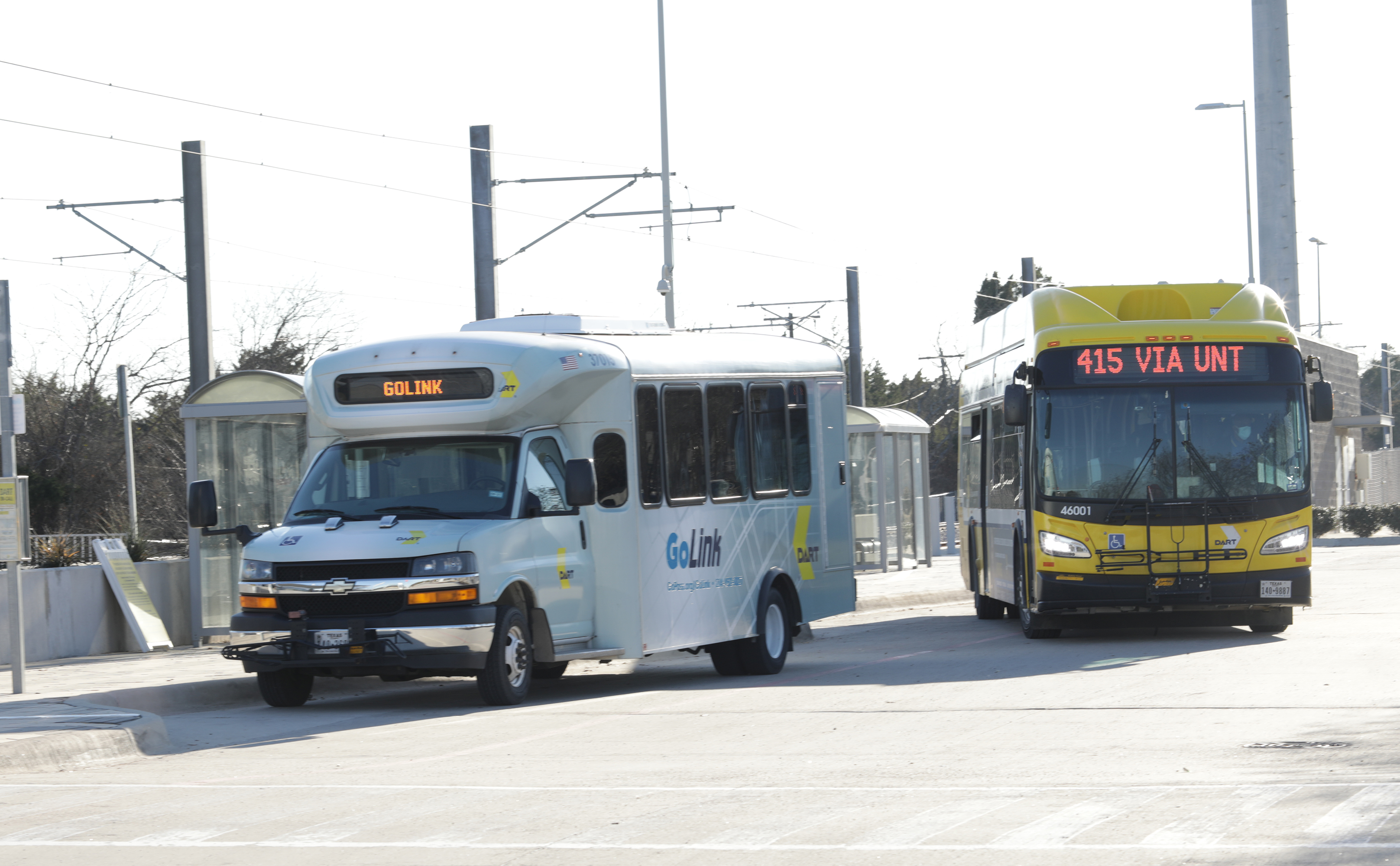 DART Bus and GoLink vehicles at UNT Dallas Station