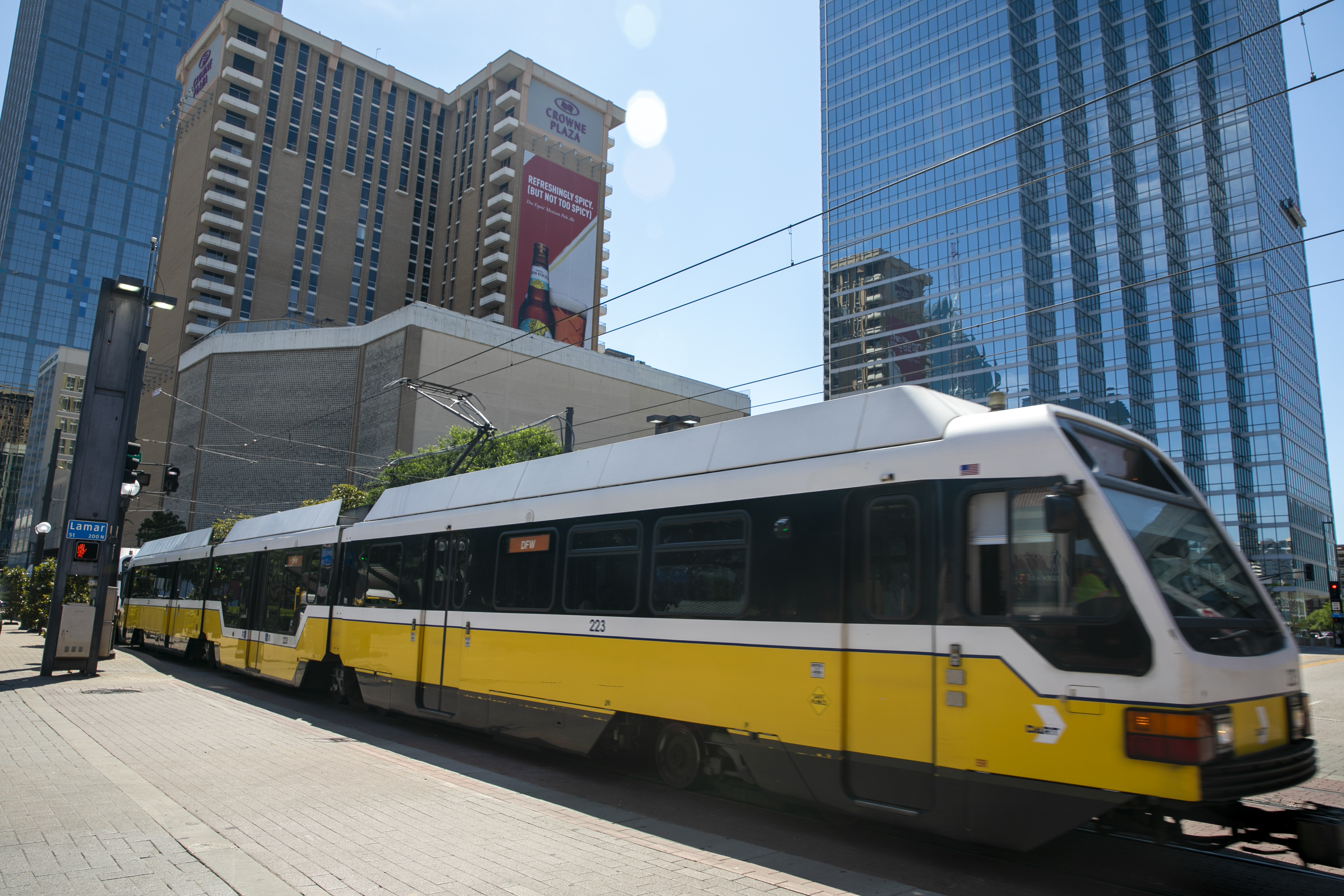 DART Light Rail Vehicle near West End Station. Photo by Lupe Hernandez Jr.