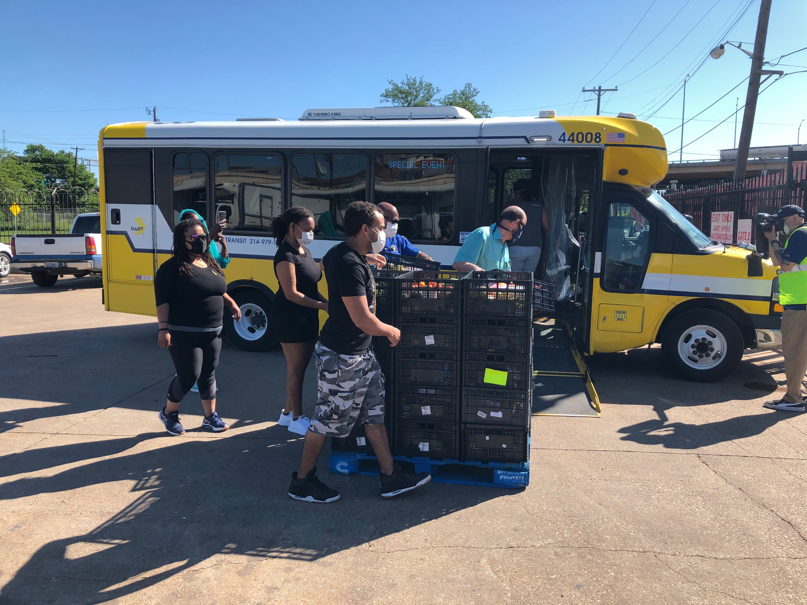 DART and UNT Dallas Mobile Market help deliver food to families in food deserts in southern Dallas.